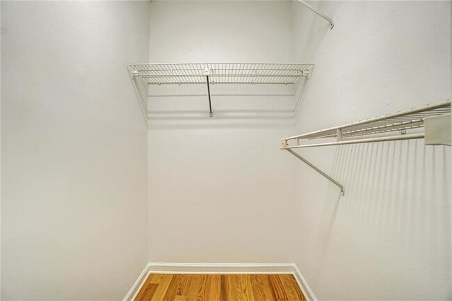 Building Photo - 4846 Olde Mill Dr