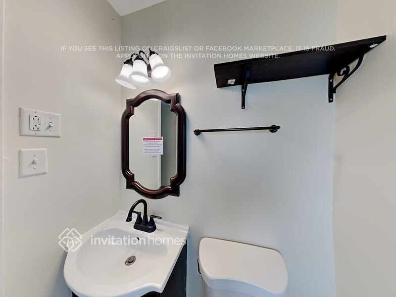 Building Photo - 81 Seabury Rd