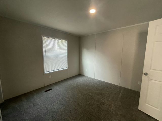 Building Photo - 216 Cardinal Ln