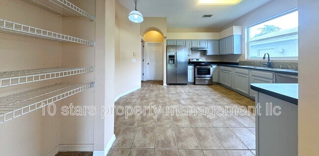 Building Photo - 1647 Gray Bark Dr