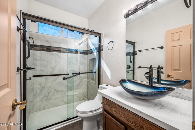 Building Photo - 6620 Front Nine Dr