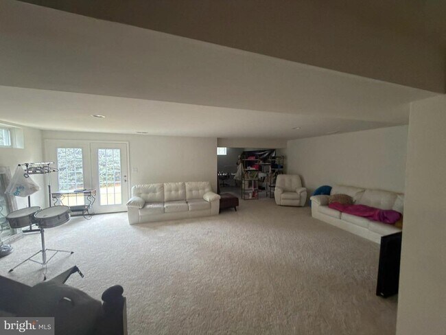 Building Photo - 117 Station Terrace E