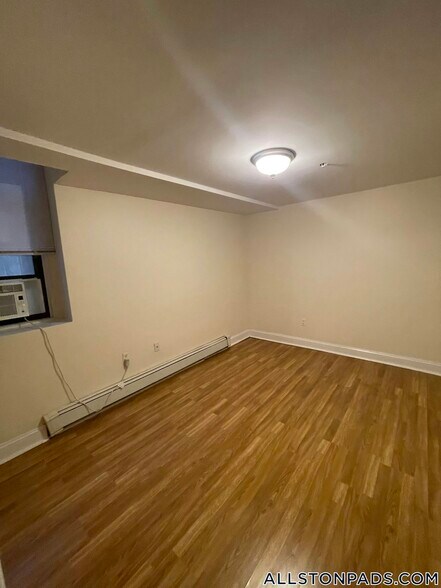 Building Photo - 1144 Commonwealth Ave