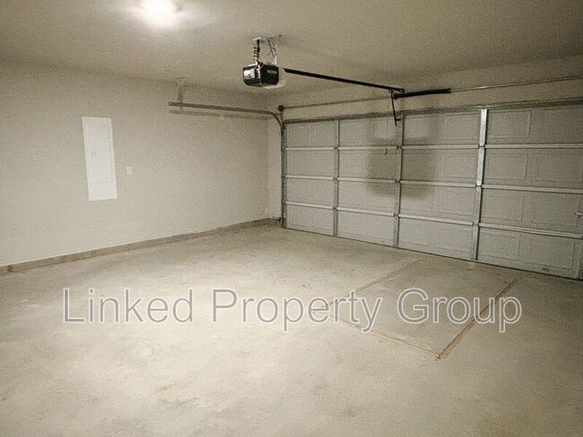 Building Photo - 10333 NW 28th St
