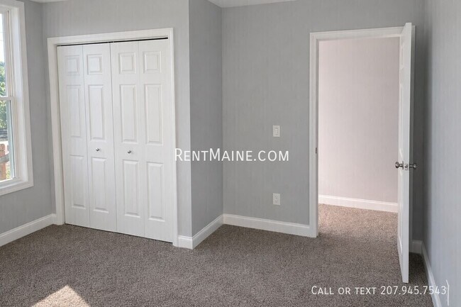 Building Photo - 221 Water St