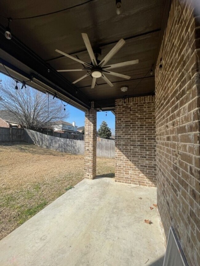 Building Photo - 7343 Kingsport Ln