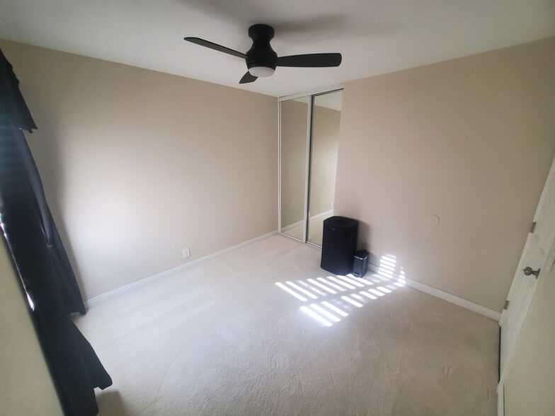 Primary Photo - 22956 Scribner Dr