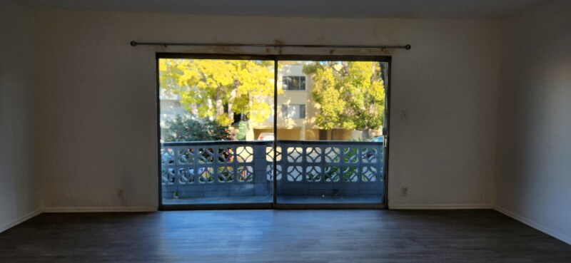 Building Photo - 545 Hayworth Ave