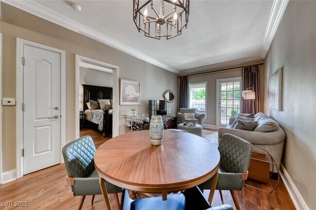 Building Photo - 30 Strada Di Villaggio