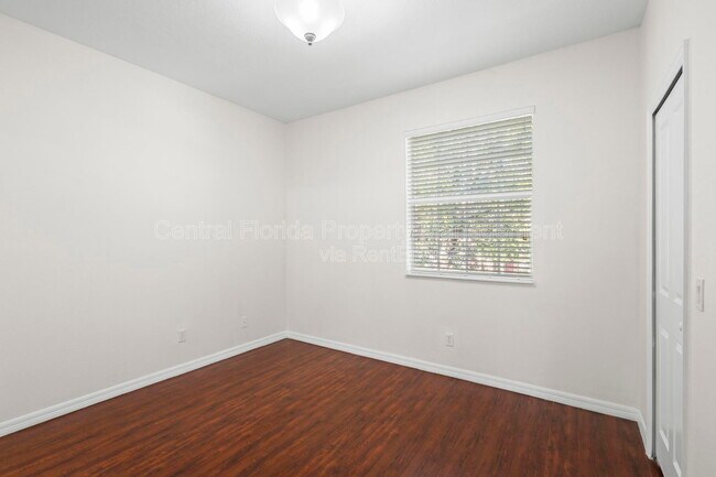 Building Photo - 3434 Wilshire Way Rd