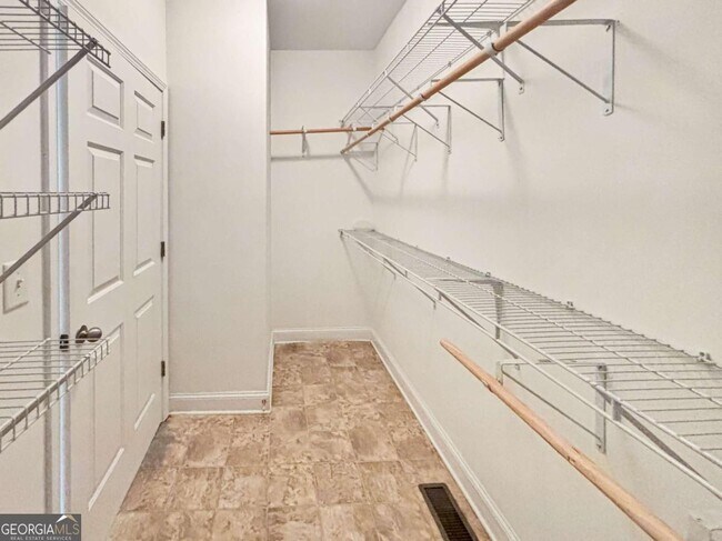 Building Photo - 239 Gallery Ct