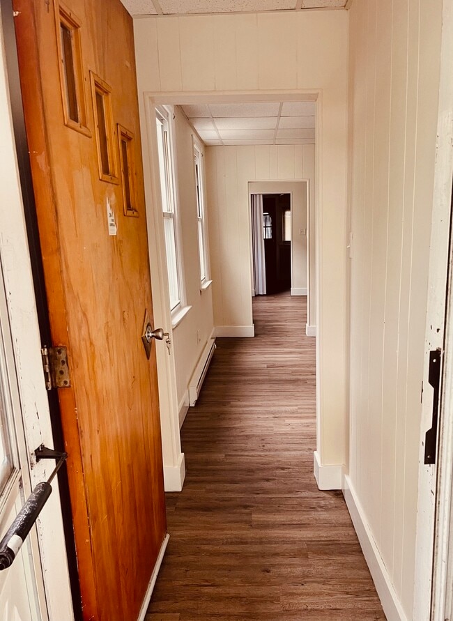 Building Photo - 1601 Electric St