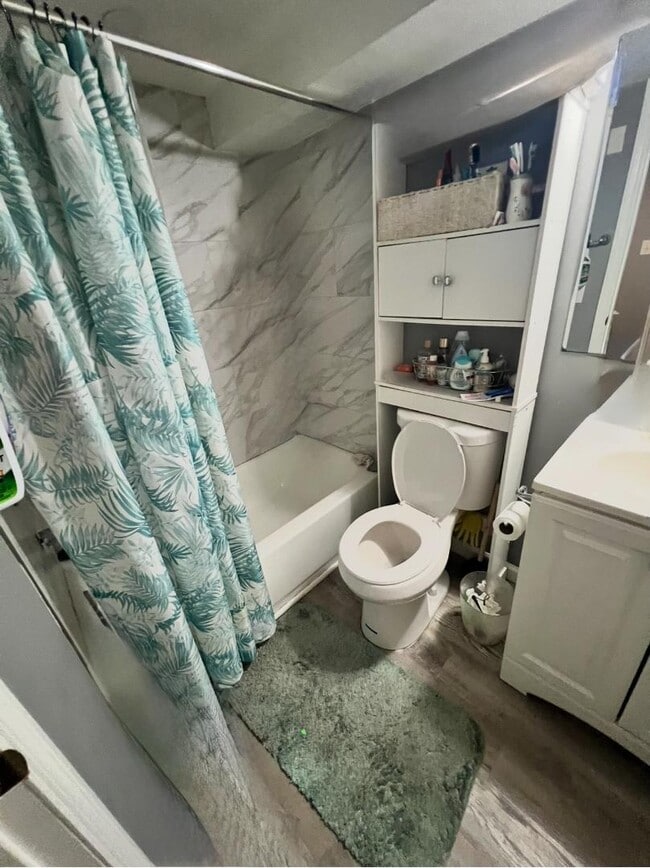 Building Photo - 517 N Indiana Ave