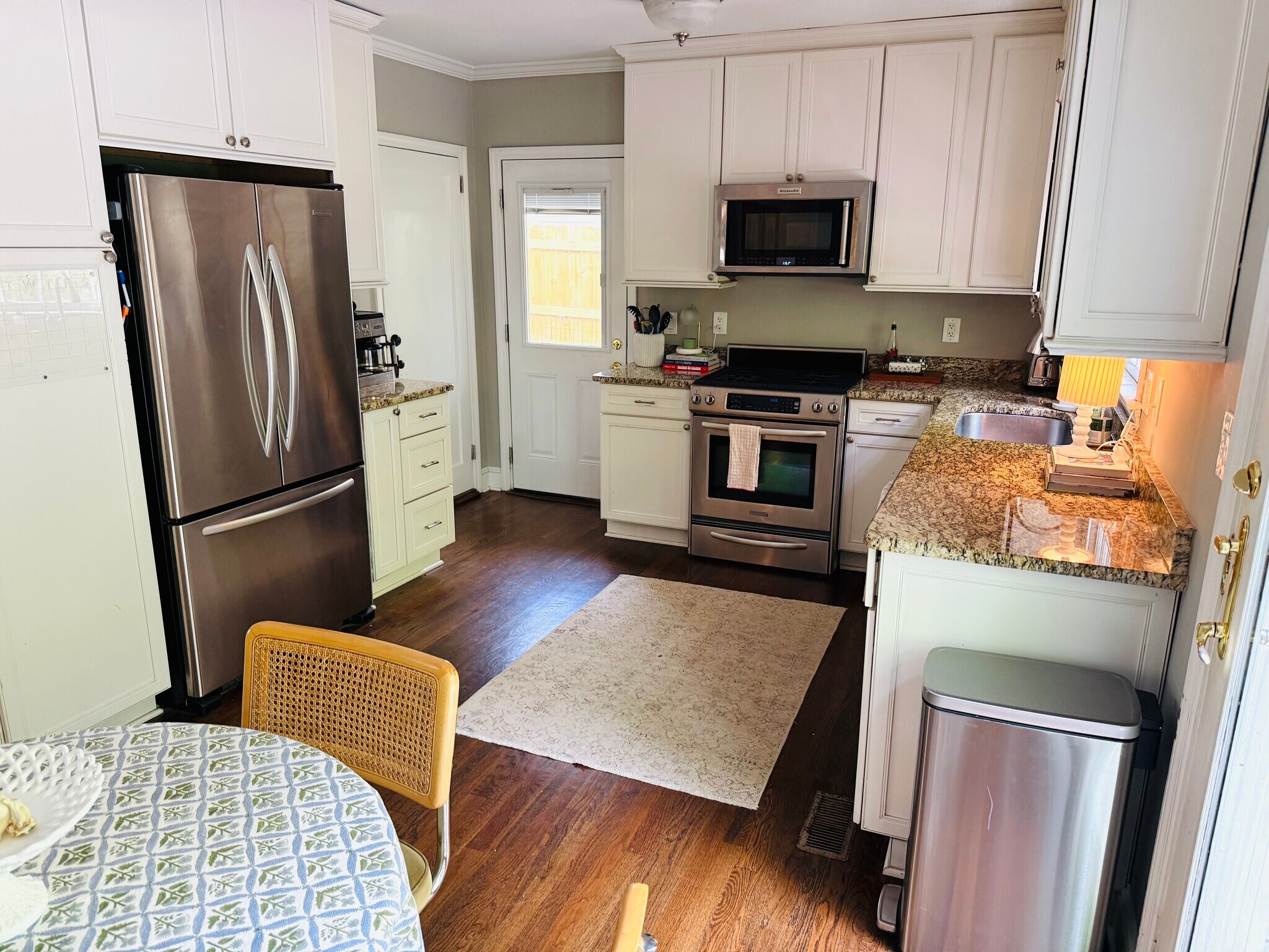 Building Photo - 286 Midvale Dr NE