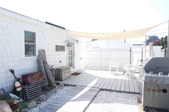 Building Photo - 8 71st St