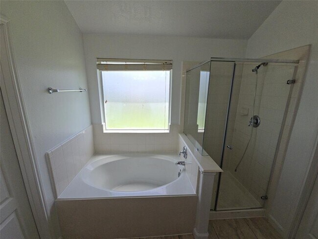 Building Photo - 1306 Squire Dr