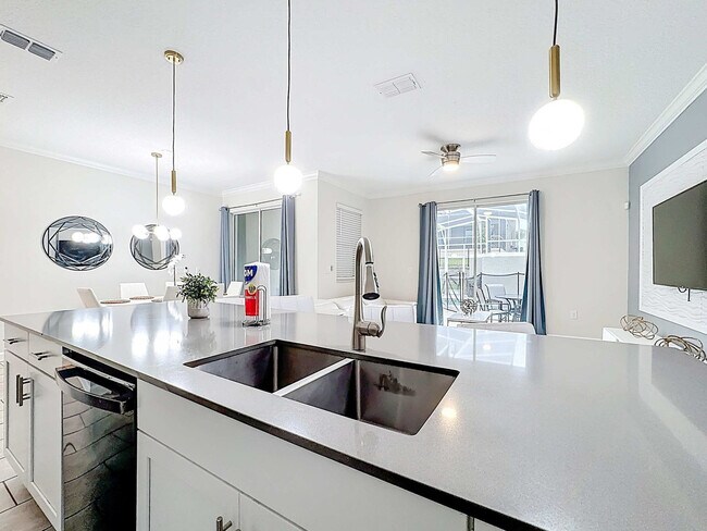 Building Photo - 1248 Challenge Dr