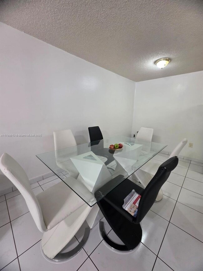 Building Photo - 15629 SW 73rd Cir Terrace