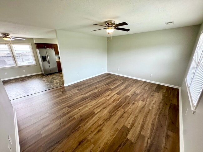 Building Photo - 185 Stonehouse Rd