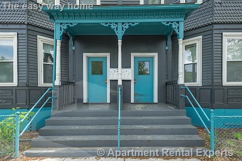 Building Photo - 220 Prospect St