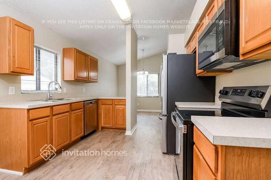 Building Photo - 6551 Chantry St