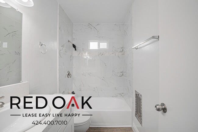 Building Photo - 2050 Rodney Dr