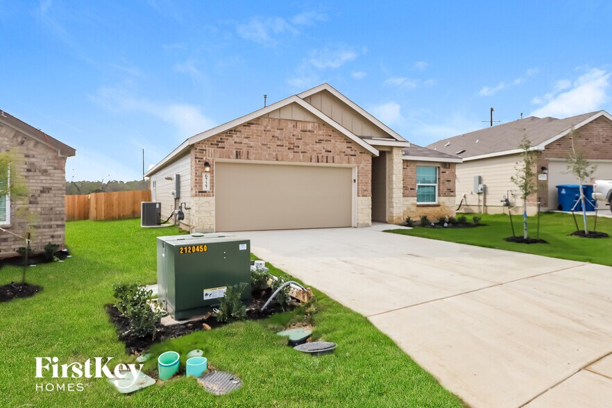 Building Photo - 6727 Hatchery Way