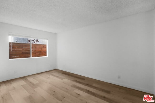 Building Photo - 1114 12th St