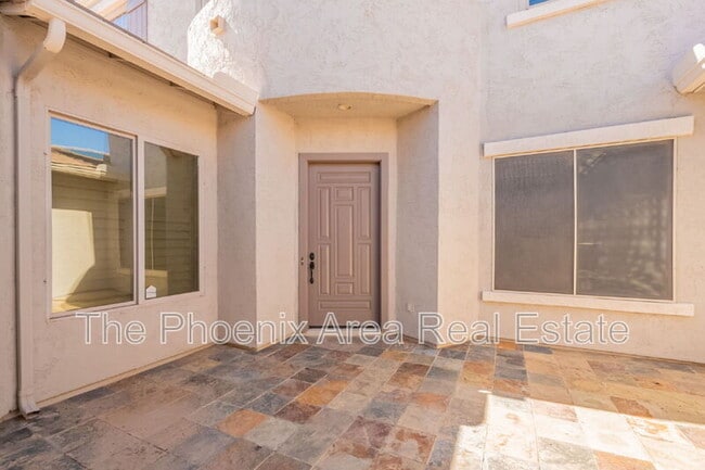 Building Photo - 716 E Runaway Bay Pl