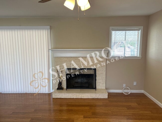 Building Photo - 7733 Fairway Rd