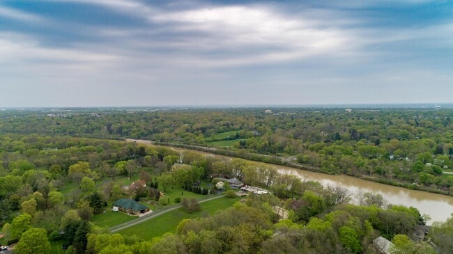 Building Photo - 4200 Dublin Rd