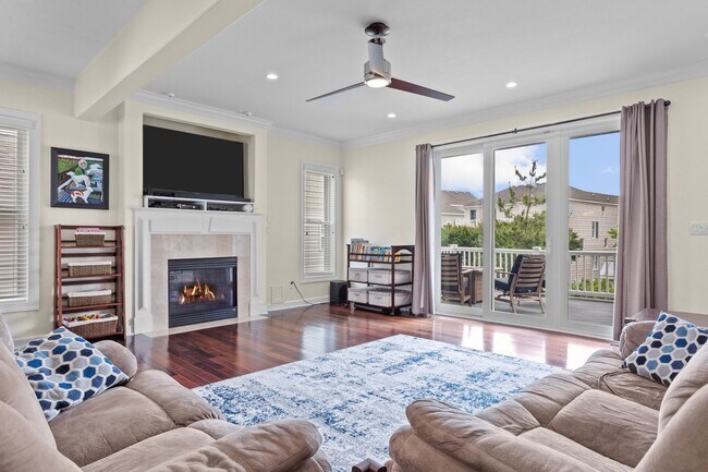 Building Photo - Welcome to your dream home in Norfolk, Virginia!