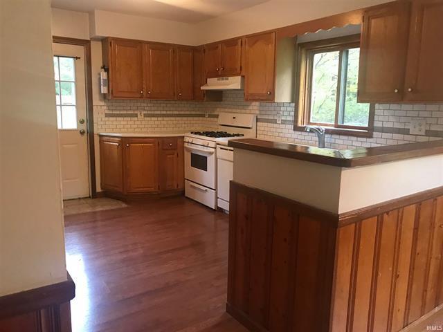 Building Photo - 4030 N Hinkle Rd