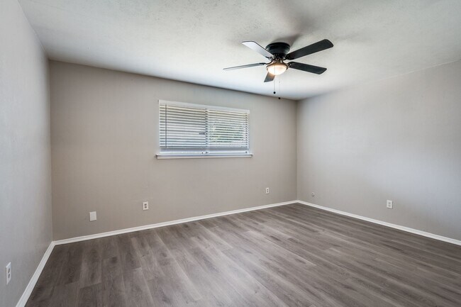 Building Photo - WANTED: Fresh & Newly Renovated Duplex • R...