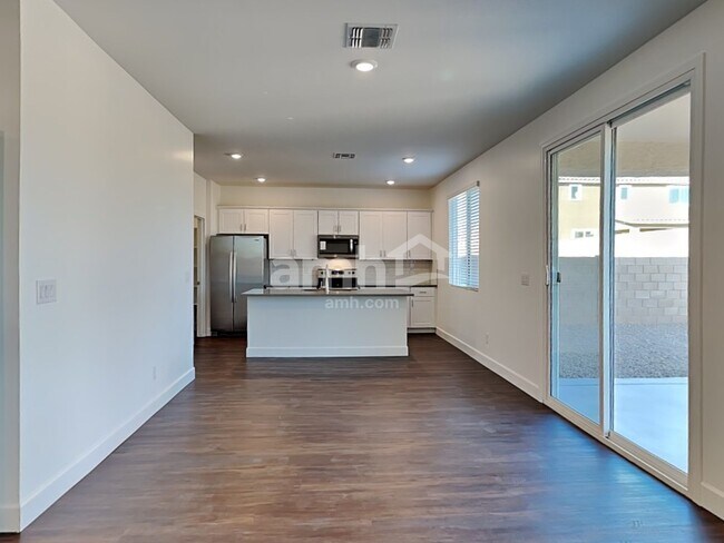 Building Photo - 9742 N Camino Benicardo