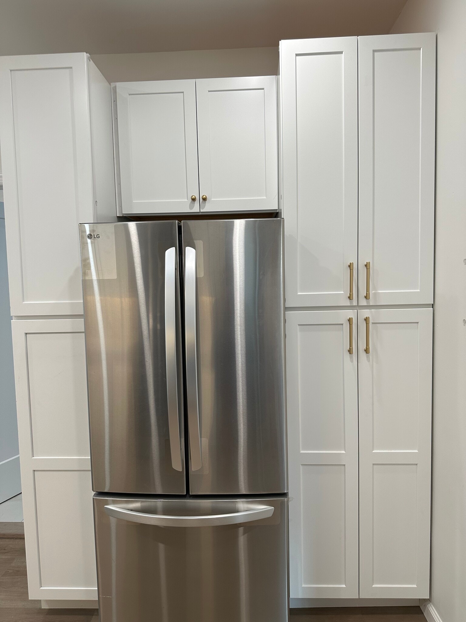 Kitchen - 73 Grove Ave