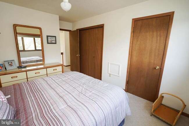 Building Photo - 39028 Bayview W