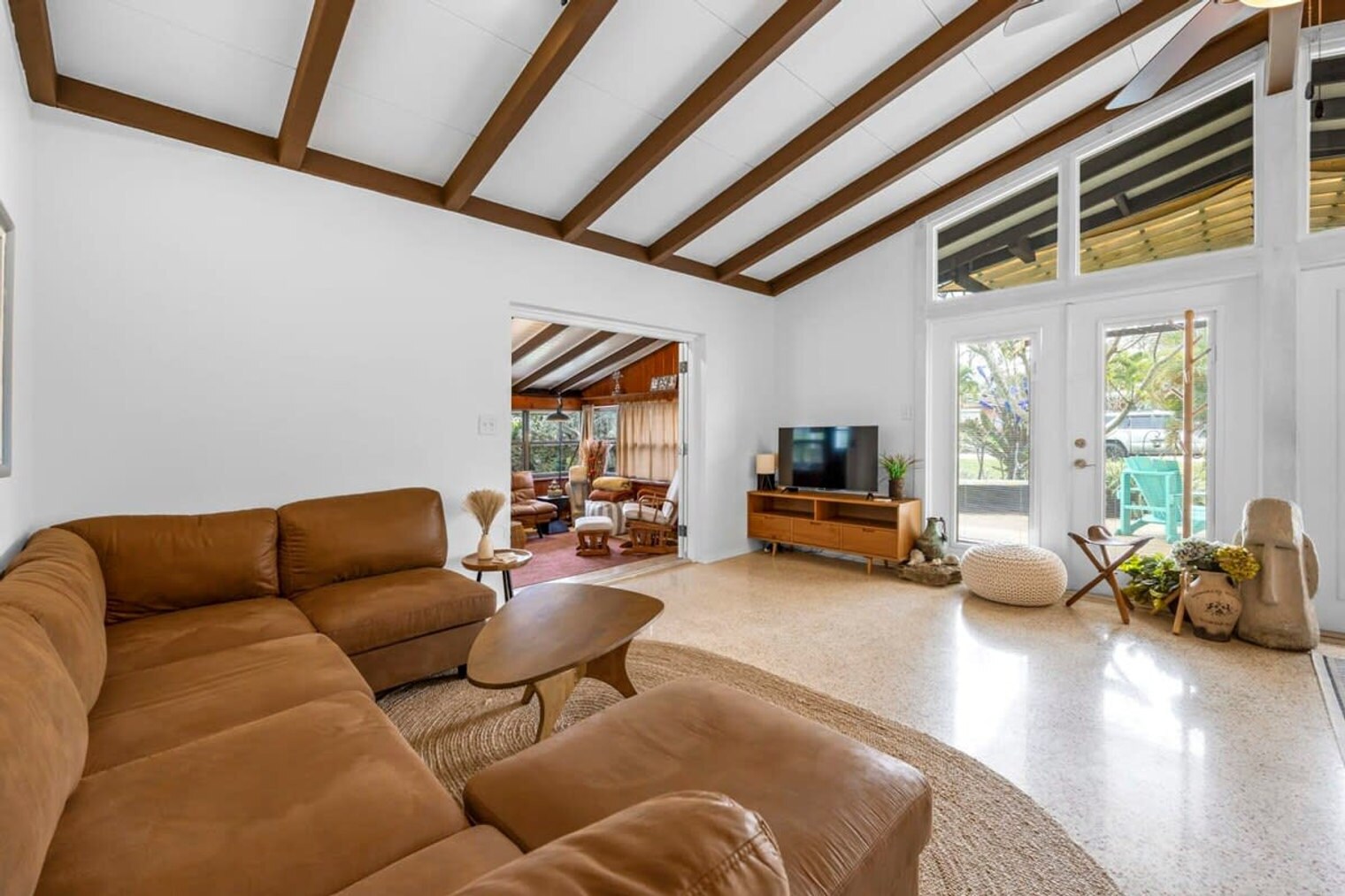 Building Photo - 936 Santa Cruz Rd