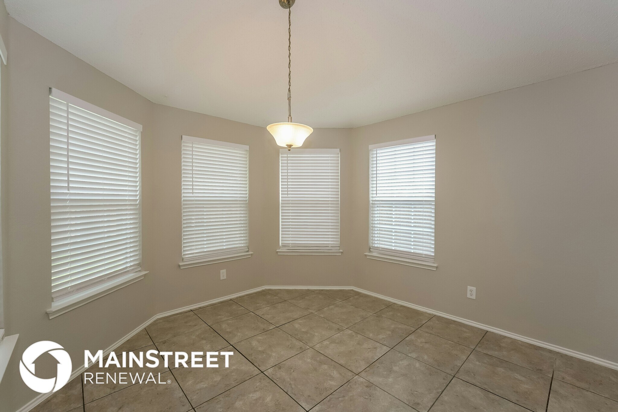 Building Photo - 2700 Forest Creek Dr