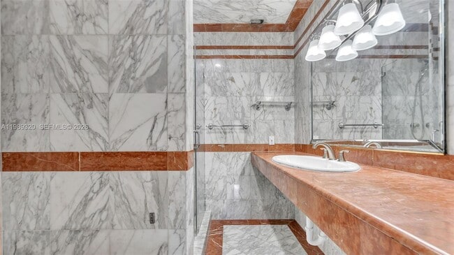 Building Photo - 2900 SW 92nd Ave