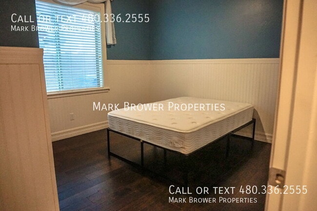 Building Photo - 3016 E Shannon St