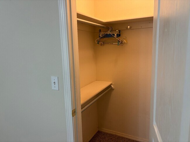 Building Photo - 2310 S Hickory St