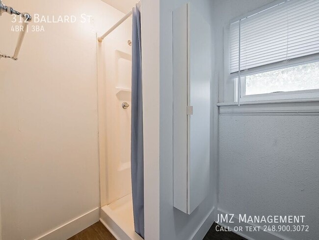 Building Photo - 312 Ballard St