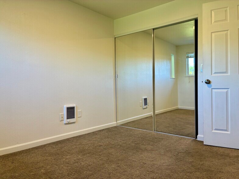 Bedroom 3 - 9301 SW Hill St