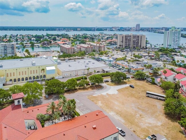 Building Photo - 255 Dolphin Point