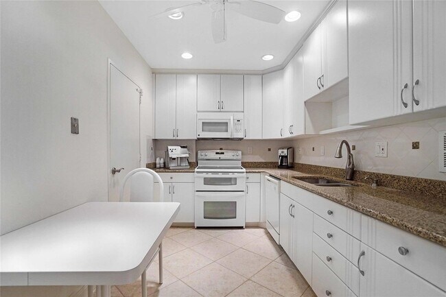 Building Photo - 4250 Galt Ocean Dr