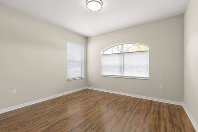 Building Photo - 22 Rocking Horse Dr