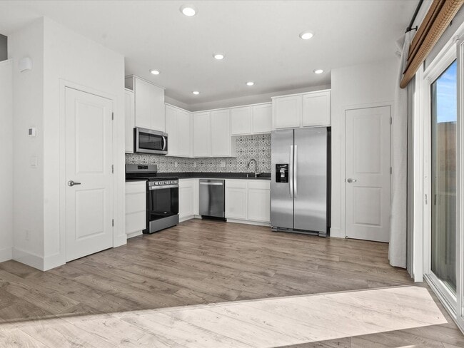 Building Photo - The Magnolia - 3 Bedroom plus loft, 2.5 Ba...