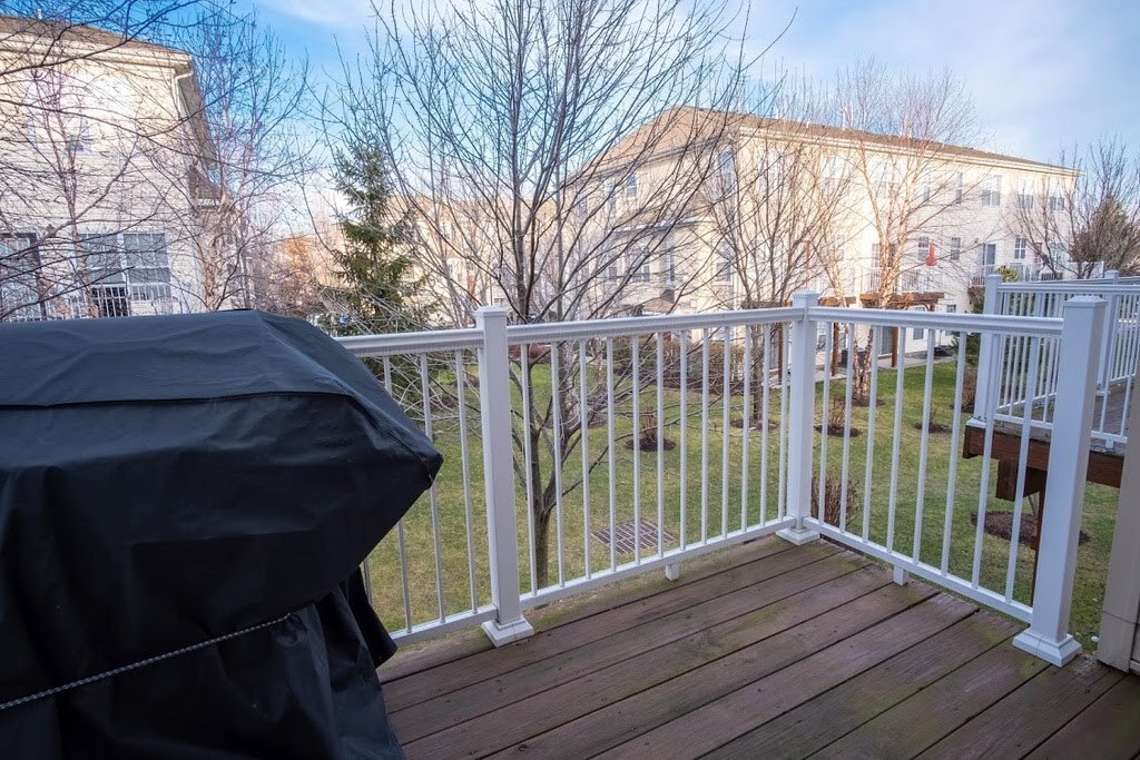 Patio - 31 Mallard Pl
