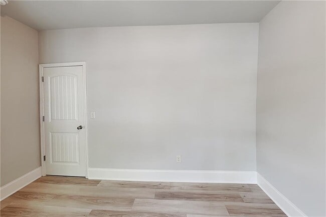 Building Photo - 2099 Apple Orchard Way